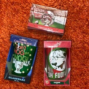 NEW!!  CHRISTMAS GLASS SET W/ SHOTGLASS